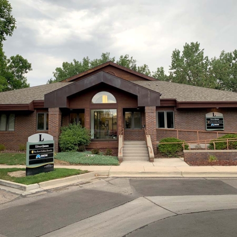 Sunstone Health - Fort Collins Chiropractor Front Entrance